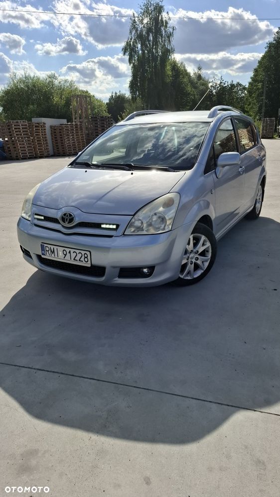 Toyota Corolla Verso - 1