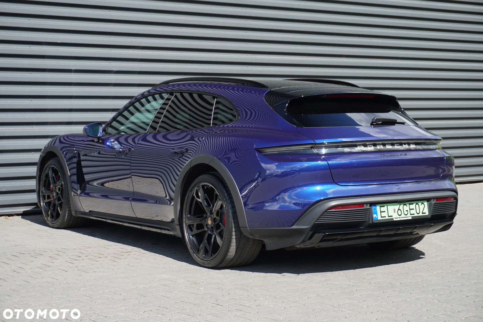 Porsche Taycan 4S Cross Turismo - 6