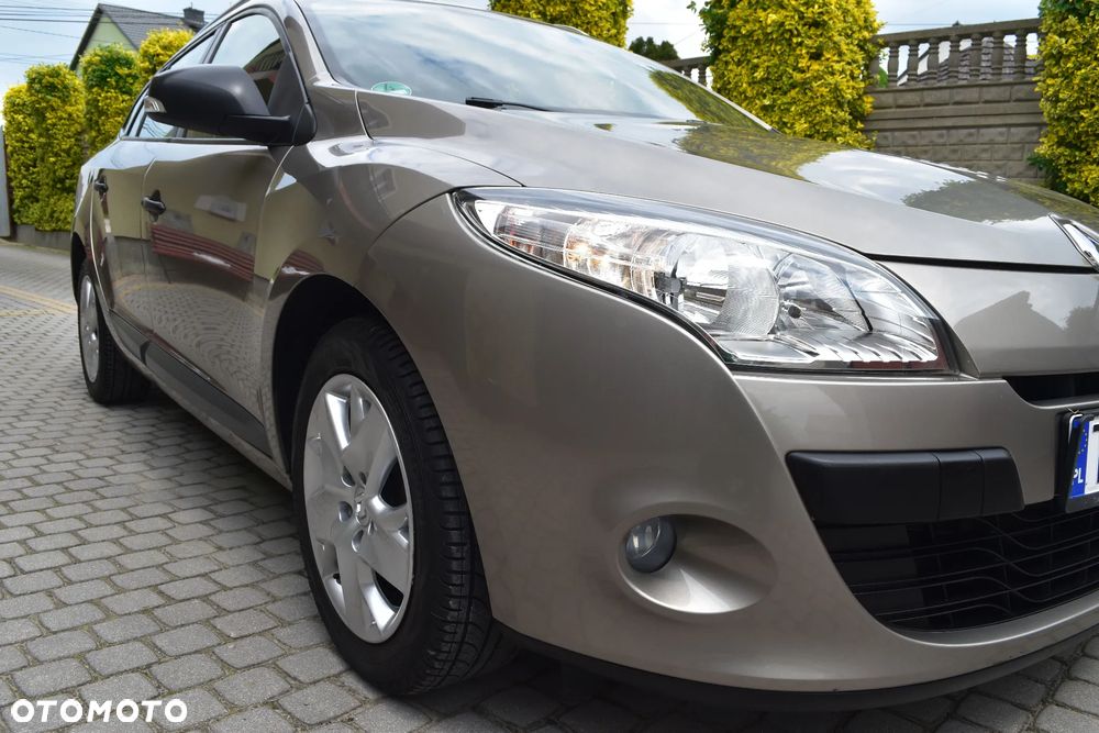 Renault Megane 1.6 16V Color Edition - 11