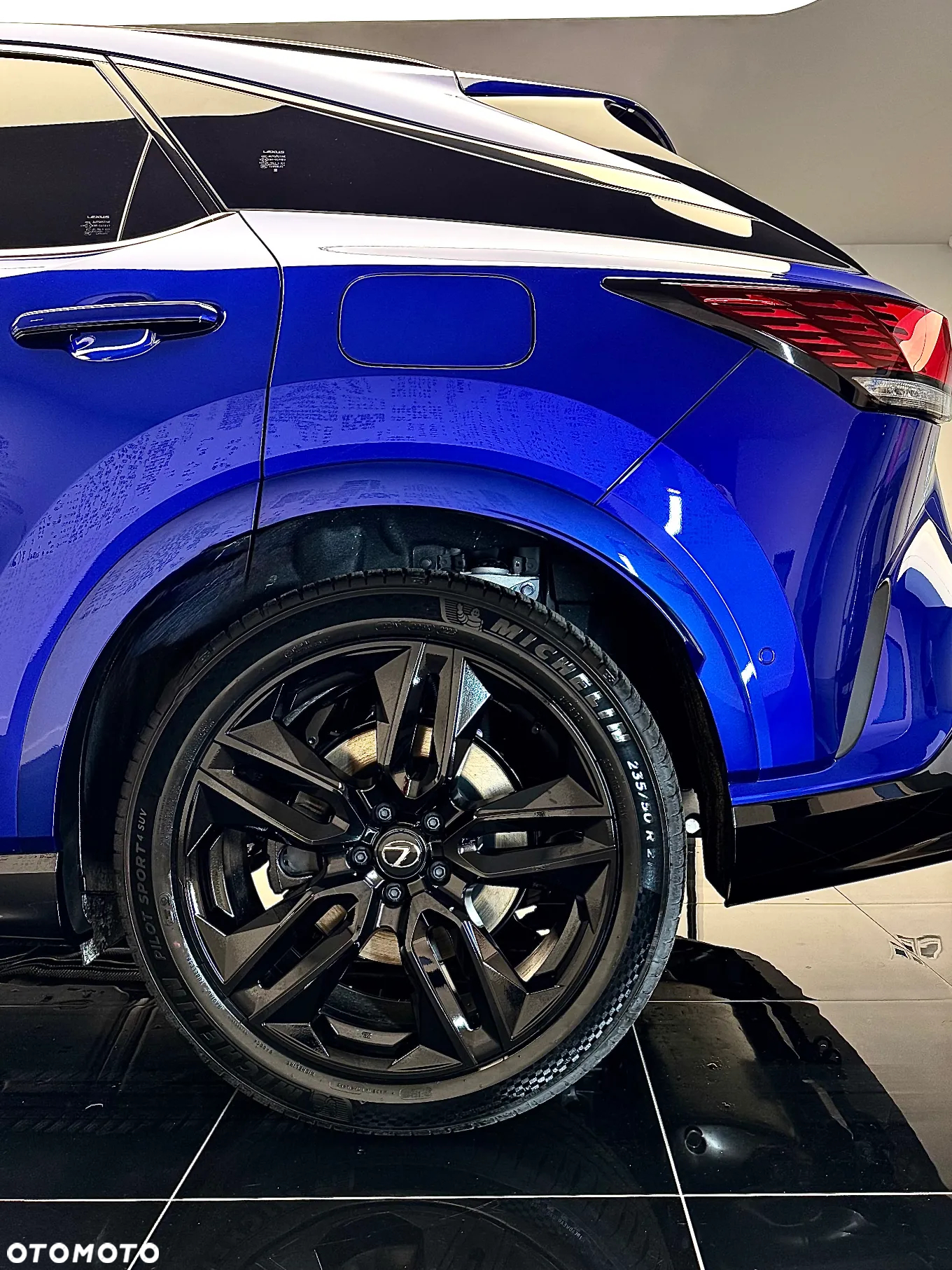 Lexus RX 500h F Sport - 10
