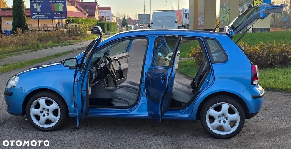 Volkswagen Polo 1.4 16V Trendline - 9