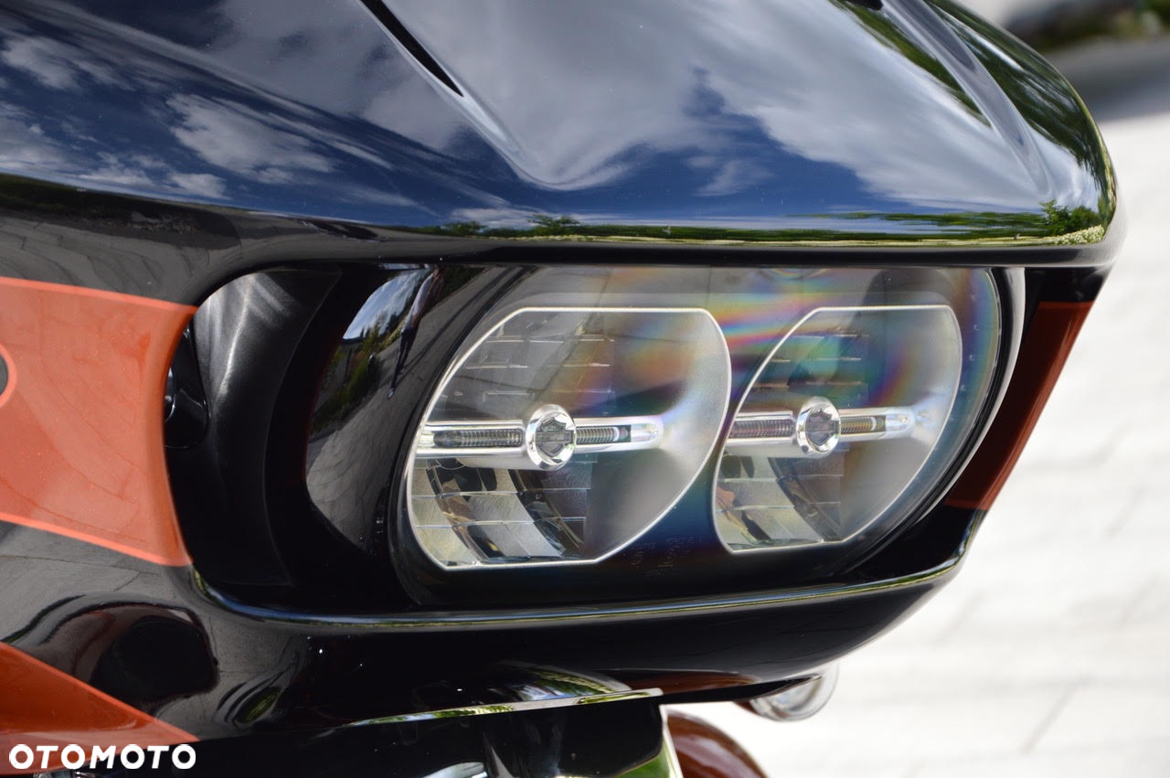 Harley-Davidson Touring Road Glide - 14