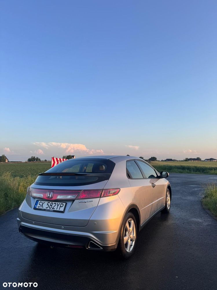 Honda Civic 1.4 i-VTEC Comfort - 4