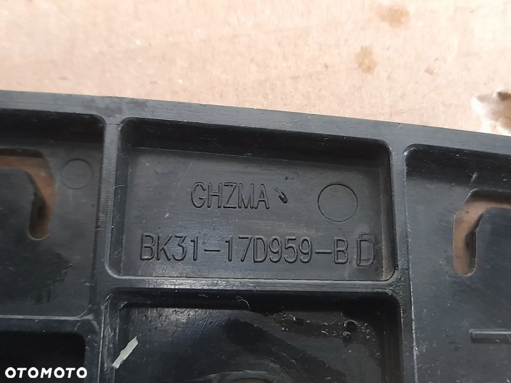 Mocowanie zderzaka ślizg lewy Ford Transit MK8 BK31-17D959-BD - 4
