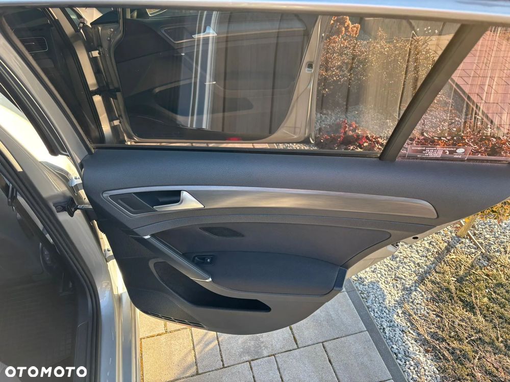 Volkswagen Golf 1.5 TSI BMT Comfortline - 11