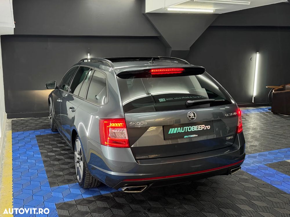 Skoda Octavia 2.0 TDI DSG RS - 5