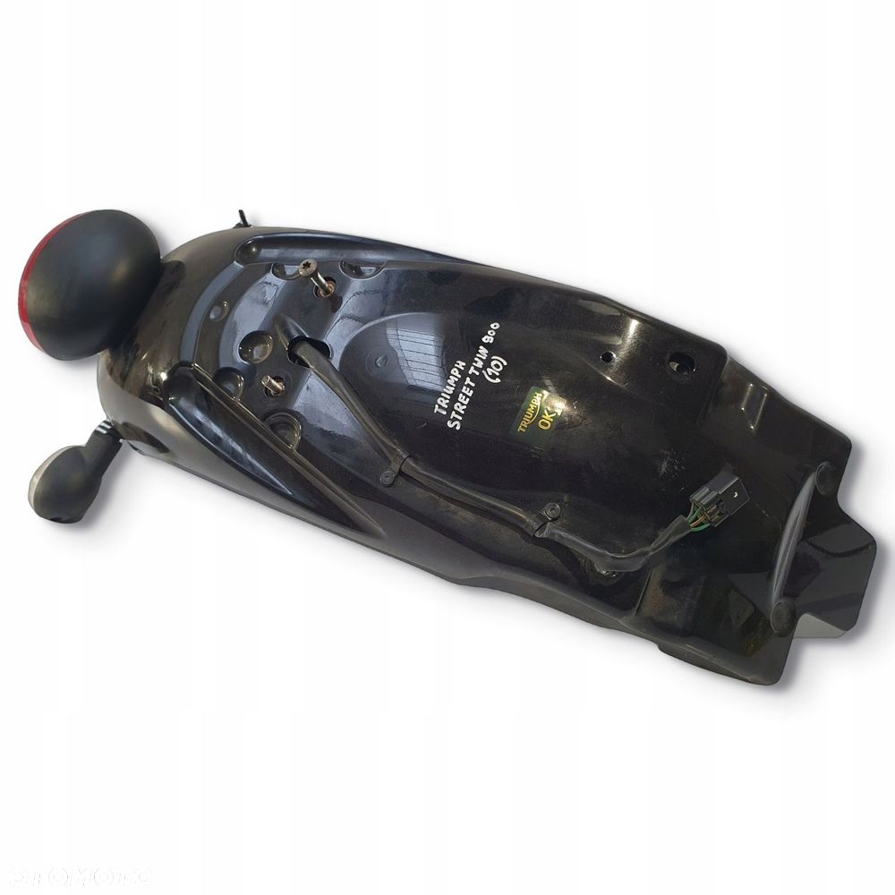TYLNY BŁOTNIK NAKOLE Triumph Street Twin 900 18- LAMPA TYŁ 2302378 2702100 - 1