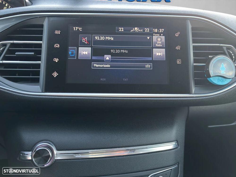 Peugeot 308 1.6 BlueHDi Style J17 - 16