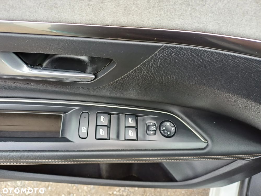 Peugeot 5008 2.0 BlueHDI GT S&S EAT8 - 18