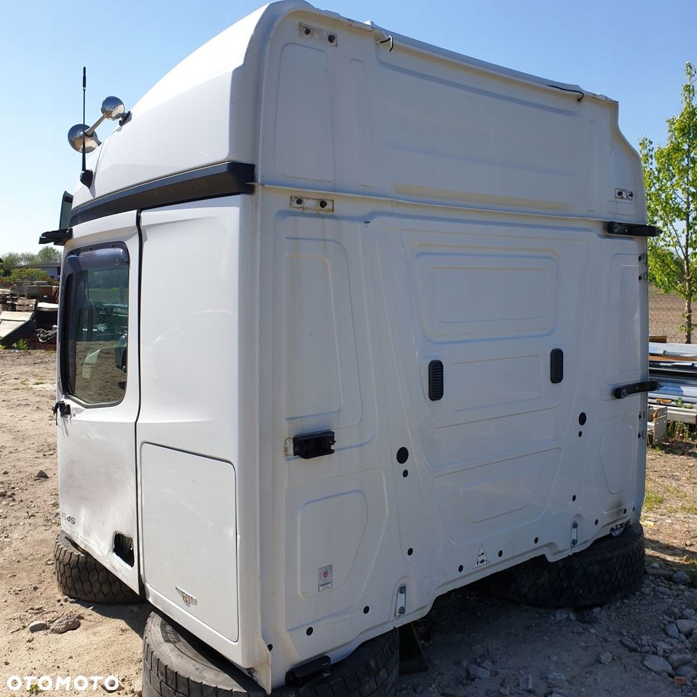 actros mp4 arocs kabina szeroka stream space 2500 goła konstrukcja kabiny - 4