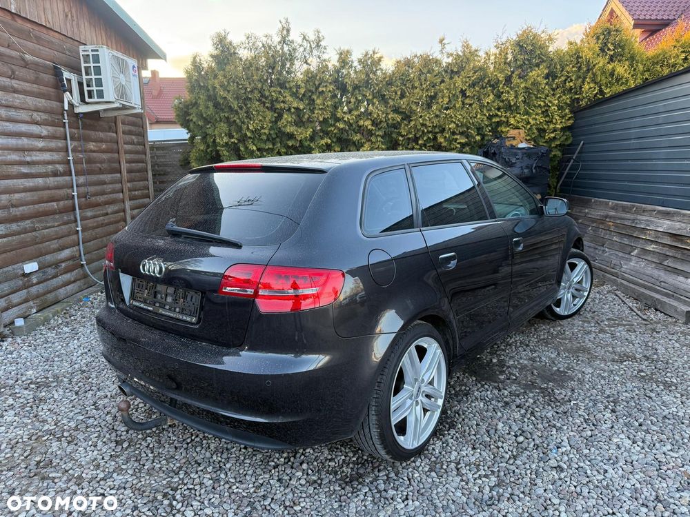 Audi A3 Sportback 1.6 TDI DPF Attraction - 9