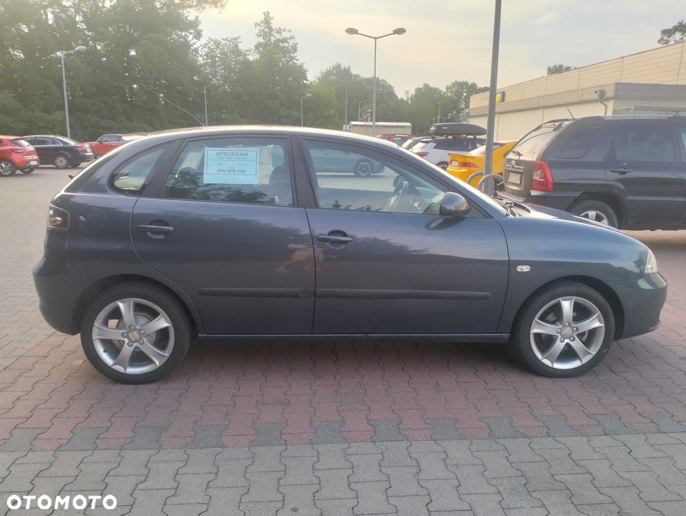 Seat Ibiza 1.4 16V Sport - 4
