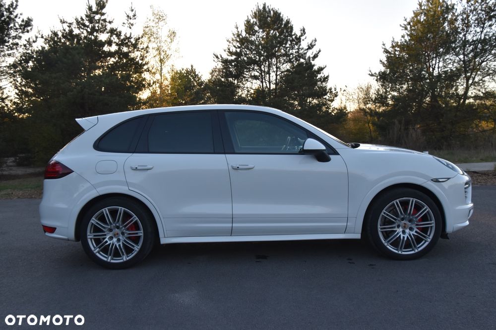 Porsche Cayenne - 3