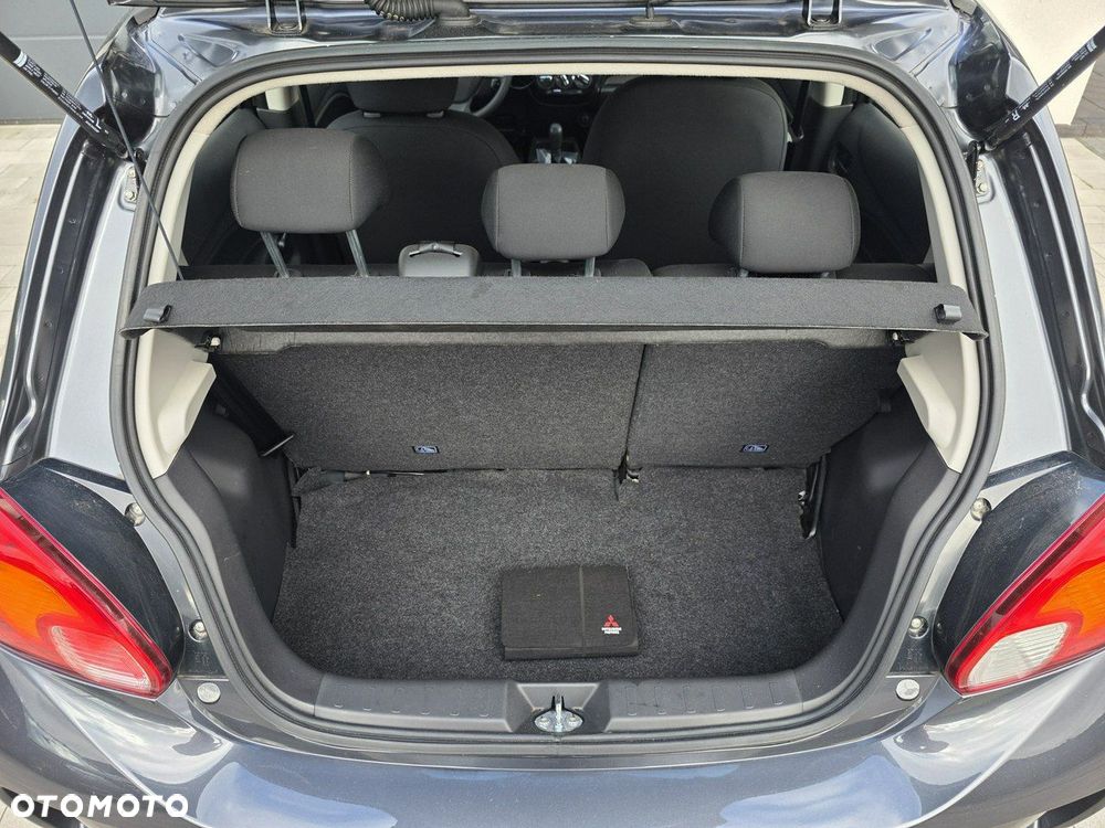 Mitsubishi Space Star - 13