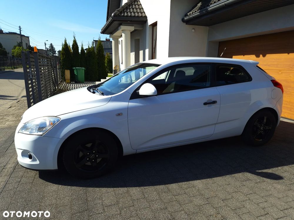 Kia ProCeed 1.6 CVVT LX - 2