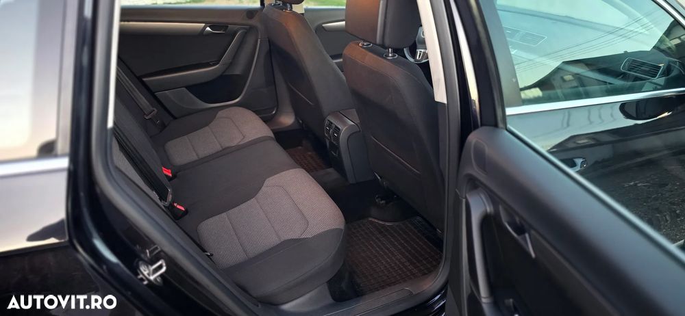 Volkswagen Passat 2.0 TDI BlueMotion Technology Comfortline - 8
