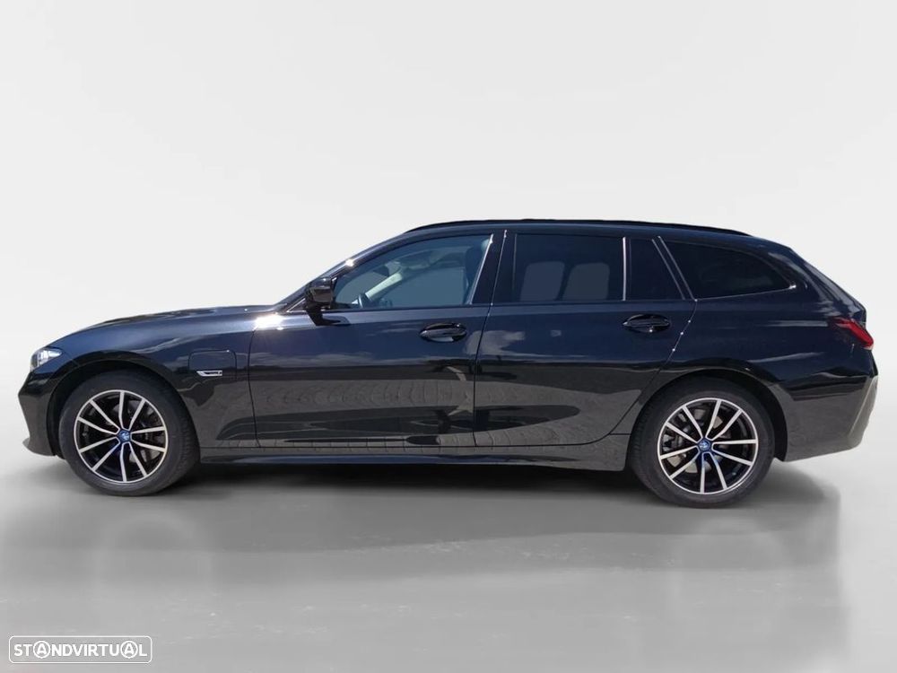 BMW 320 e Touring Corporate Edition Auto - 3