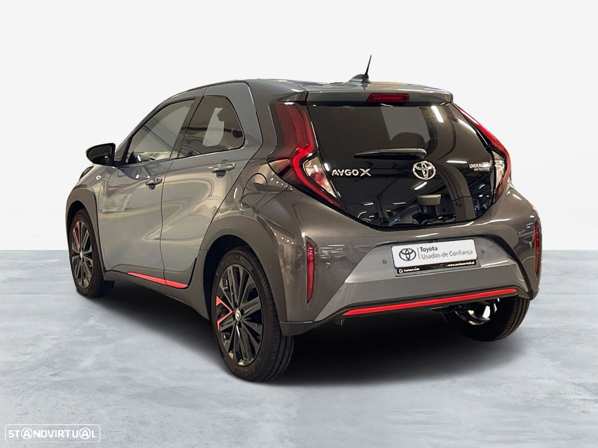 Toyota Aygo X 1.0 Undercover - 2