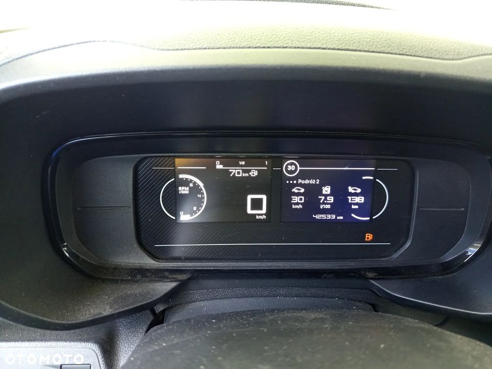 Opel Combo 1.5 CDTI Essentia S&S - 11