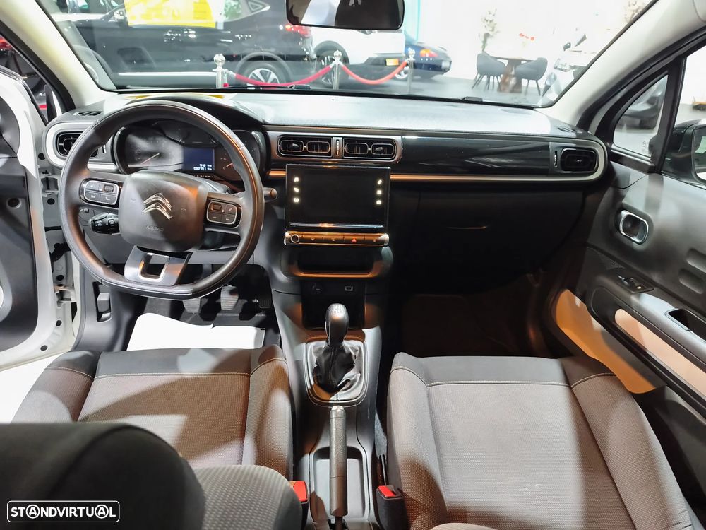 Citroën C3 1.2 PureTech Shine - 6