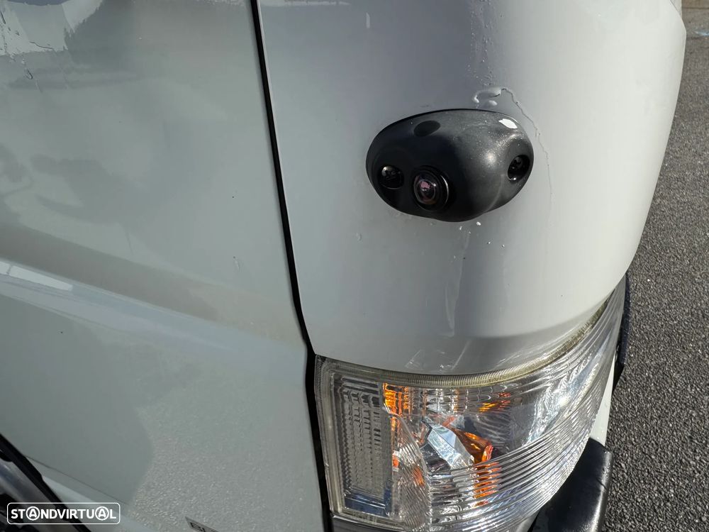 Mitsubishi FUSO CANTER 7C15 - 9