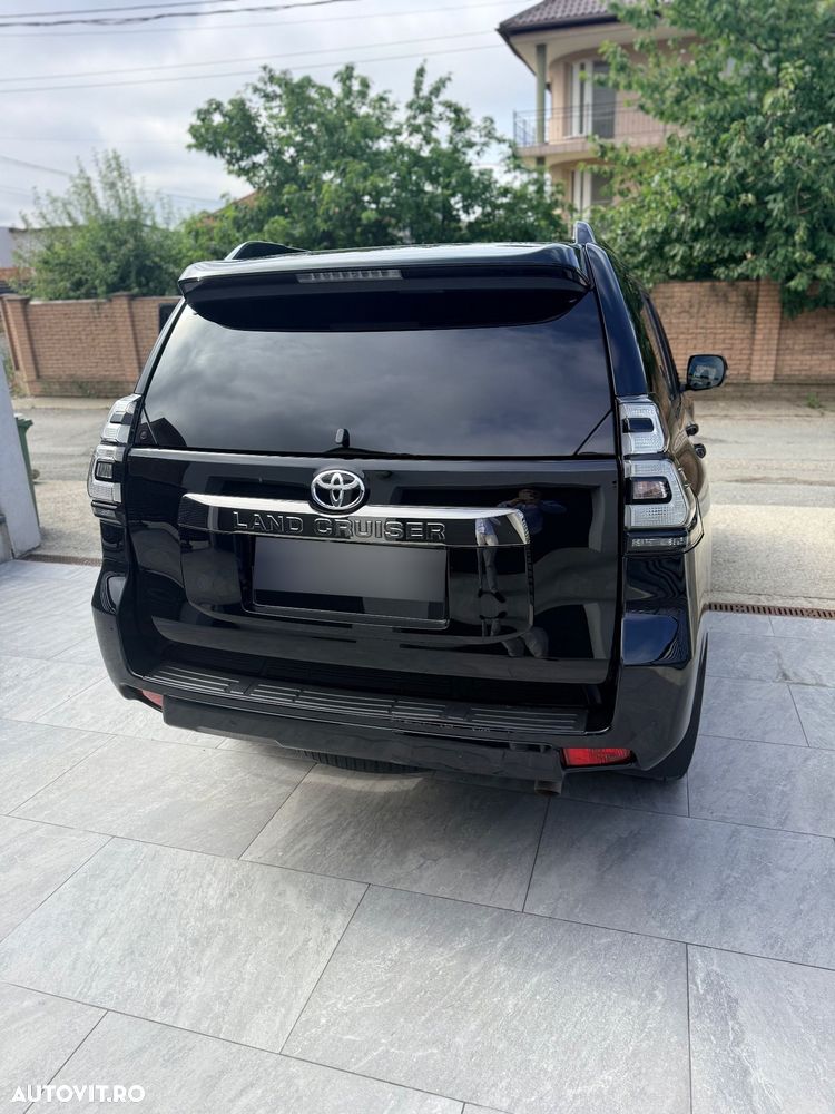 Toyota Land Cruiser 2.8l D-4D 204 CP A/T 7 locuri Luxury AVS - 4