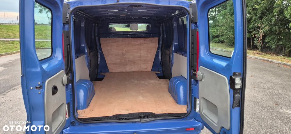 Opel Vivaro - 20