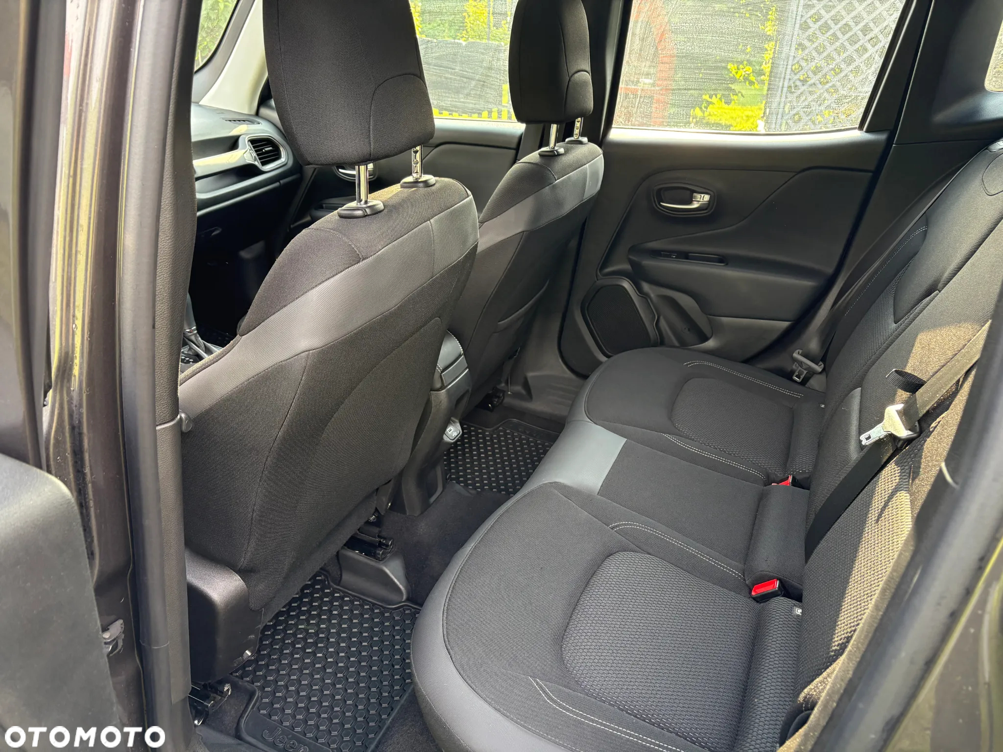 Jeep Renegade 1.3 GSE T4 Turbo Limited FWD S&S - 9