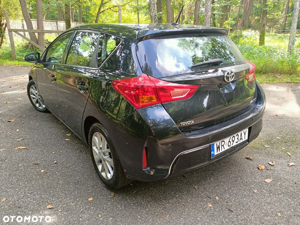 Toyota Auris 1.6 Prestige MS - 4