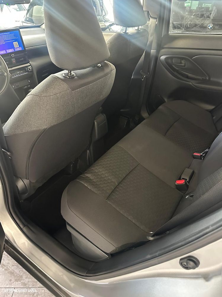 Toyota Yaris Cross 1.5 HDF Premiere Edition - 8