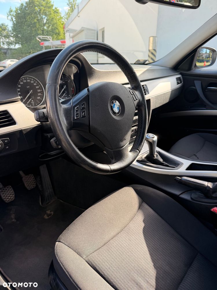 BMW Seria 3 320d DPF - 4