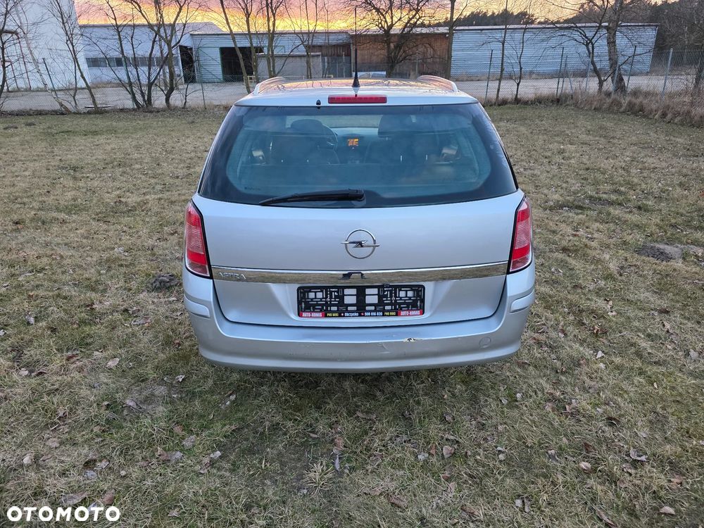 Opel Astra 1.7 CDTI DPF 150 Jahre - 5