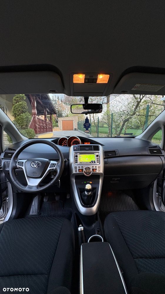 Toyota Verso - 5