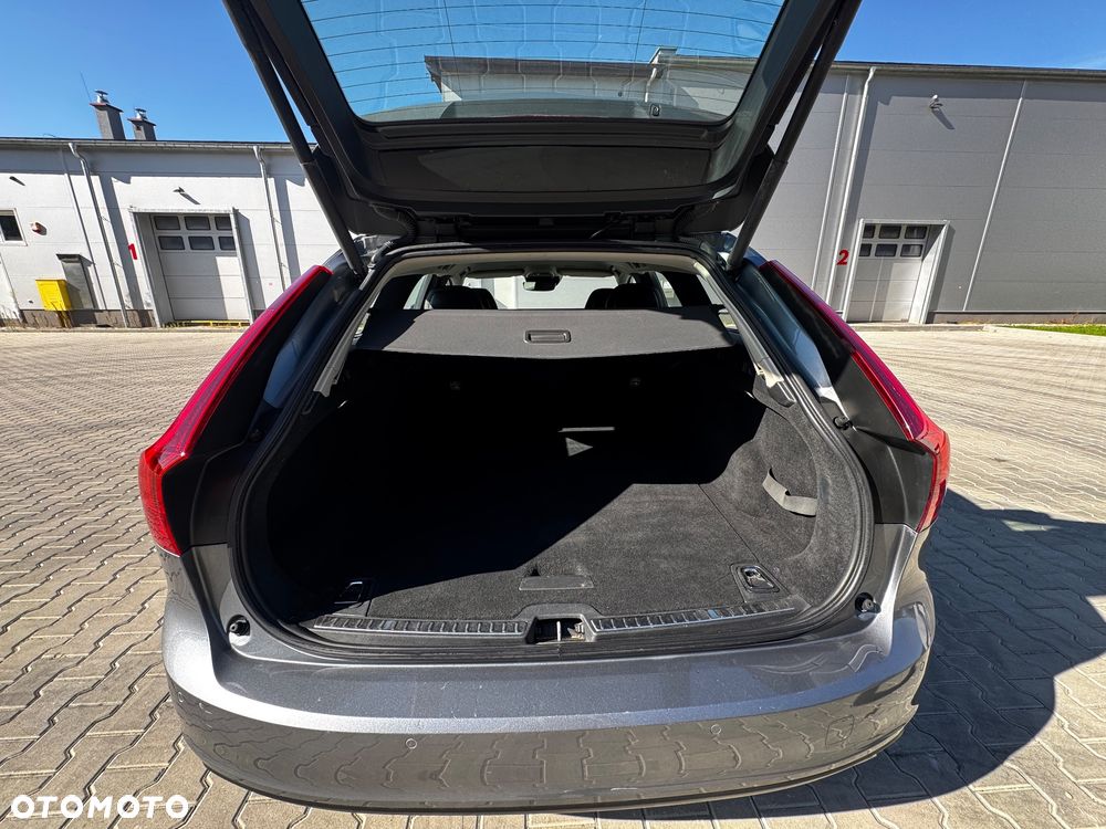 Volvo V90 D3 Momentum - 22