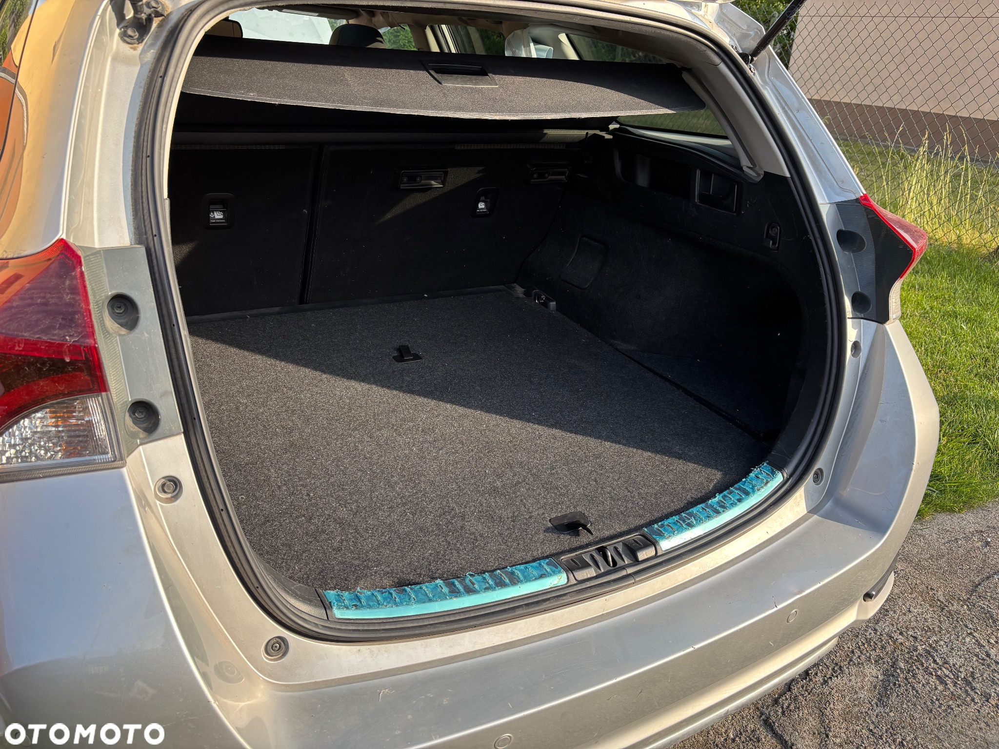 Toyota Auris 1.8 VVT-i Hybrid Automatik Touring Sports Executive - 16