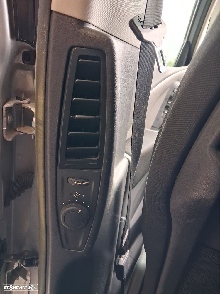 Citroën C4 Grand Picasso 1.6 e-HDi Exclusive - 15