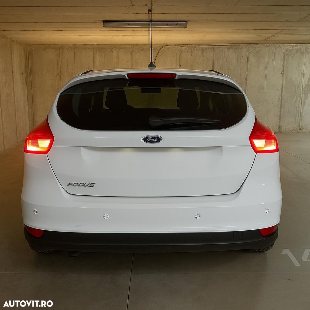 Ford Focus 1.5 TDCi Titanium - 8