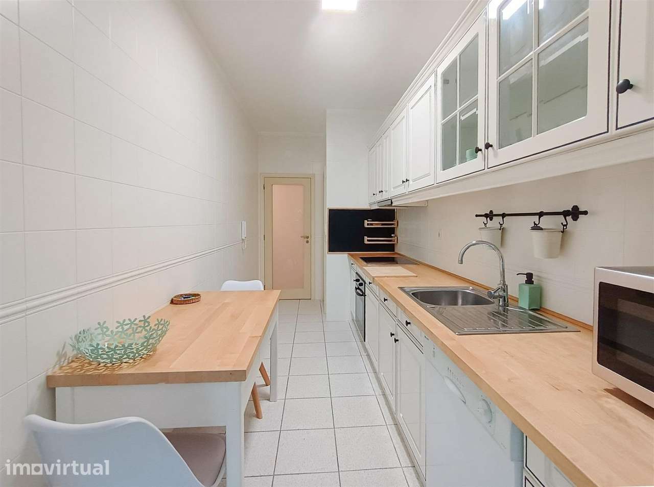 Moradia T2, com piscina, Santa Maria Maior - Grande imagem: 4/18