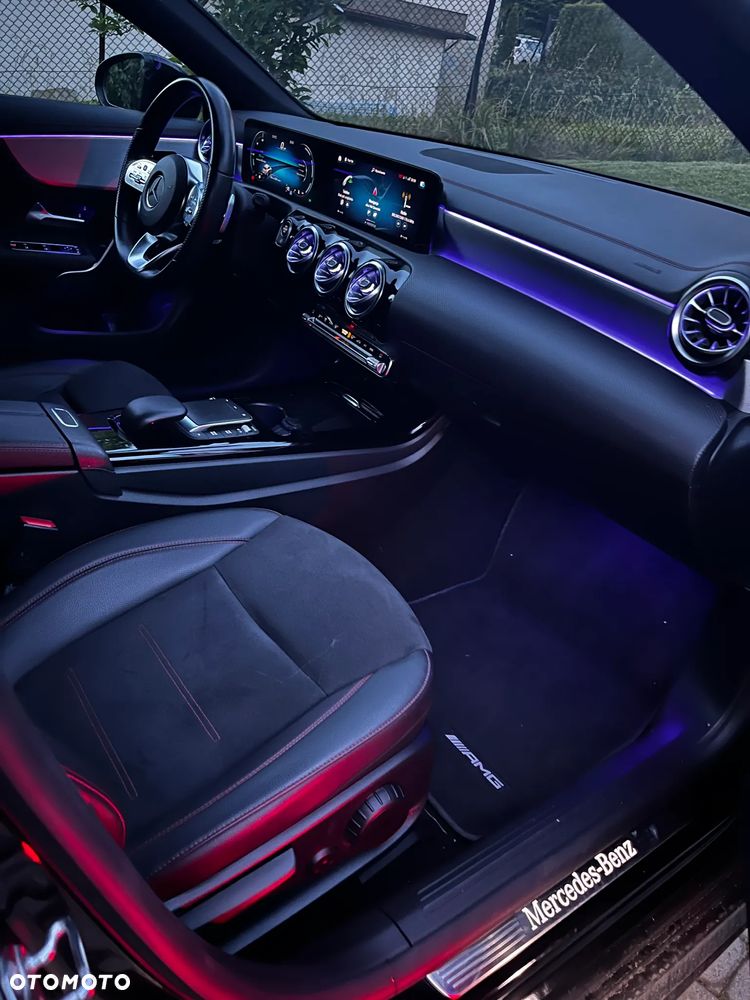 Mercedes-Benz CLA 200 AMG Line 7G-DCT - 4