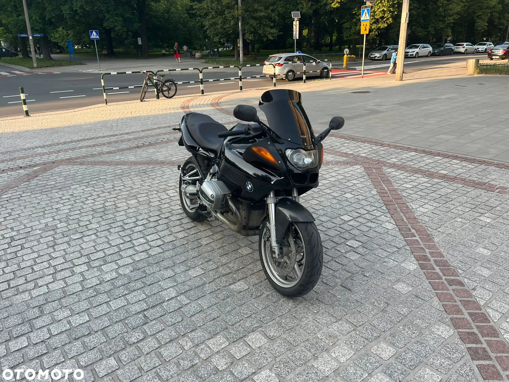 BMW R - 16