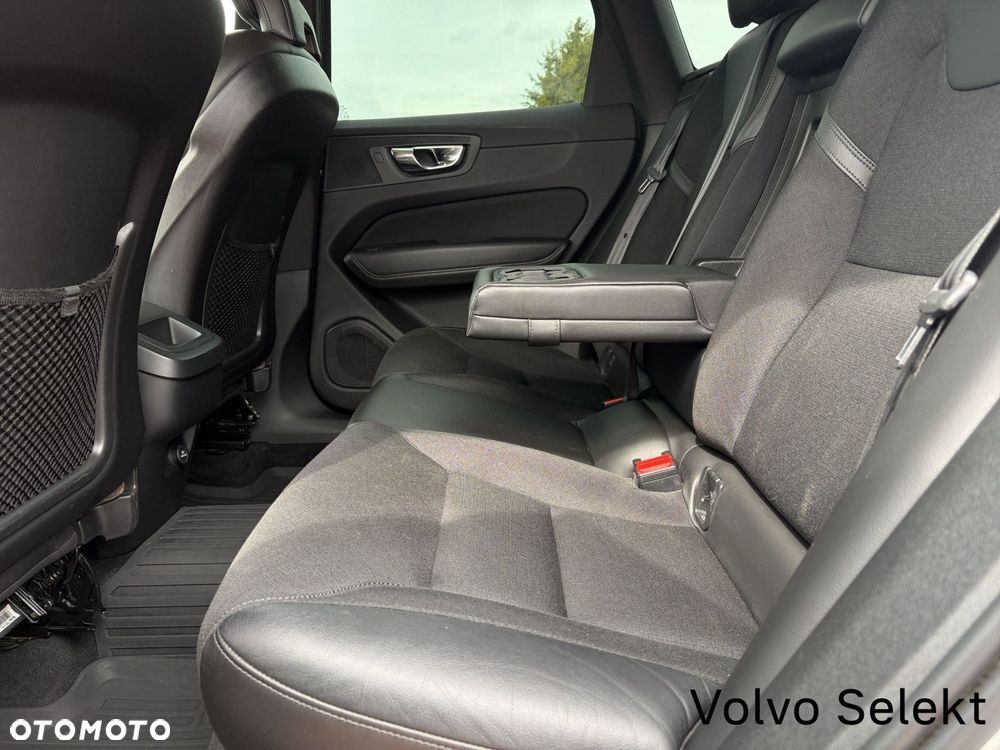 Volvo XC 60 D4 AWD Momentum - 15
