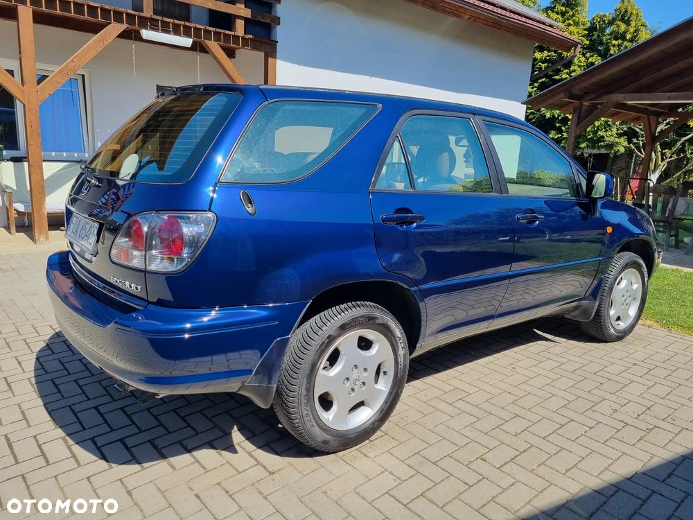 Lexus RX - 10