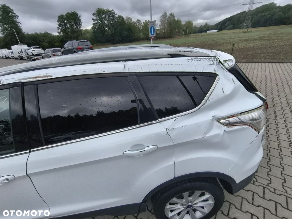 Ford Kuga - 25