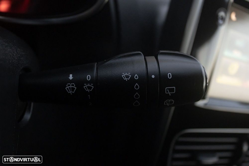 Renault Clio 0.9 TCe Limited - 17