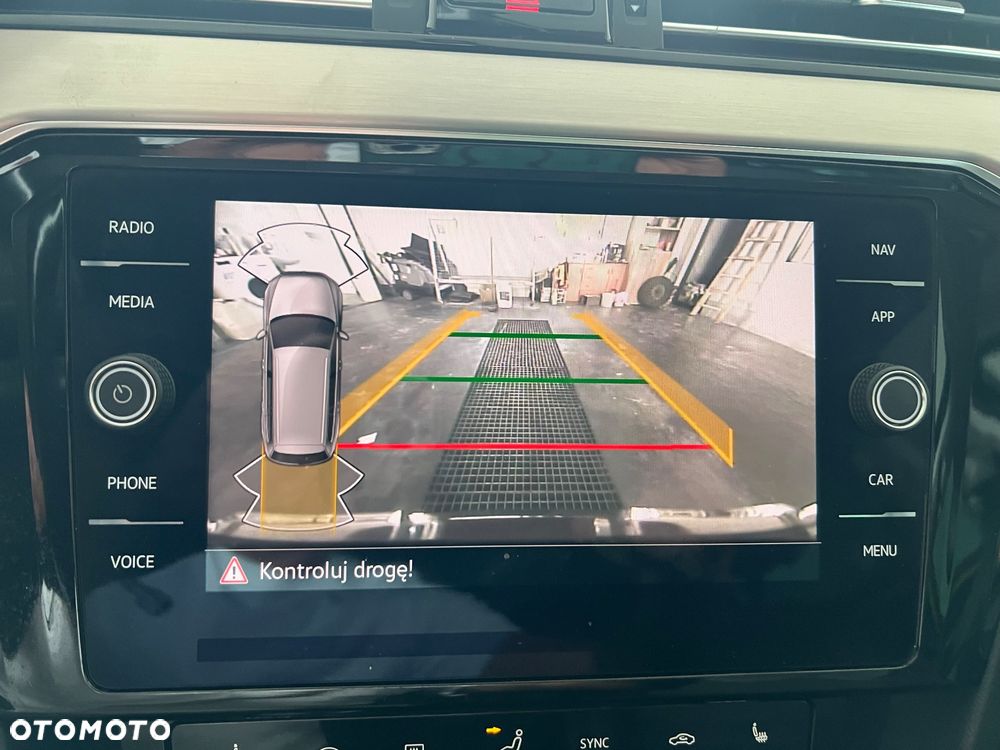 Volkswagen Passat 2.0 TDI EVO Business - 39
