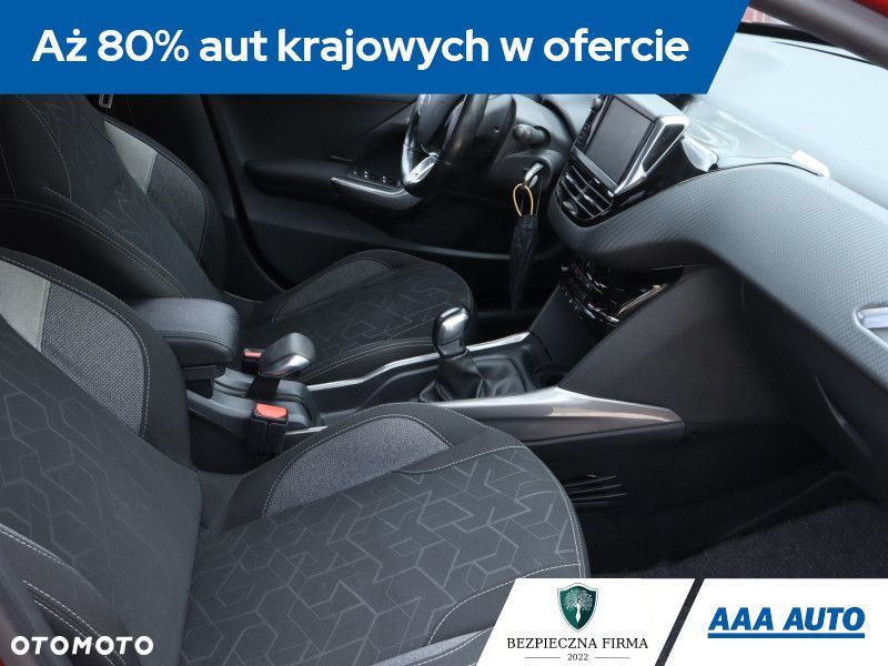 Peugeot 2008 - 11
