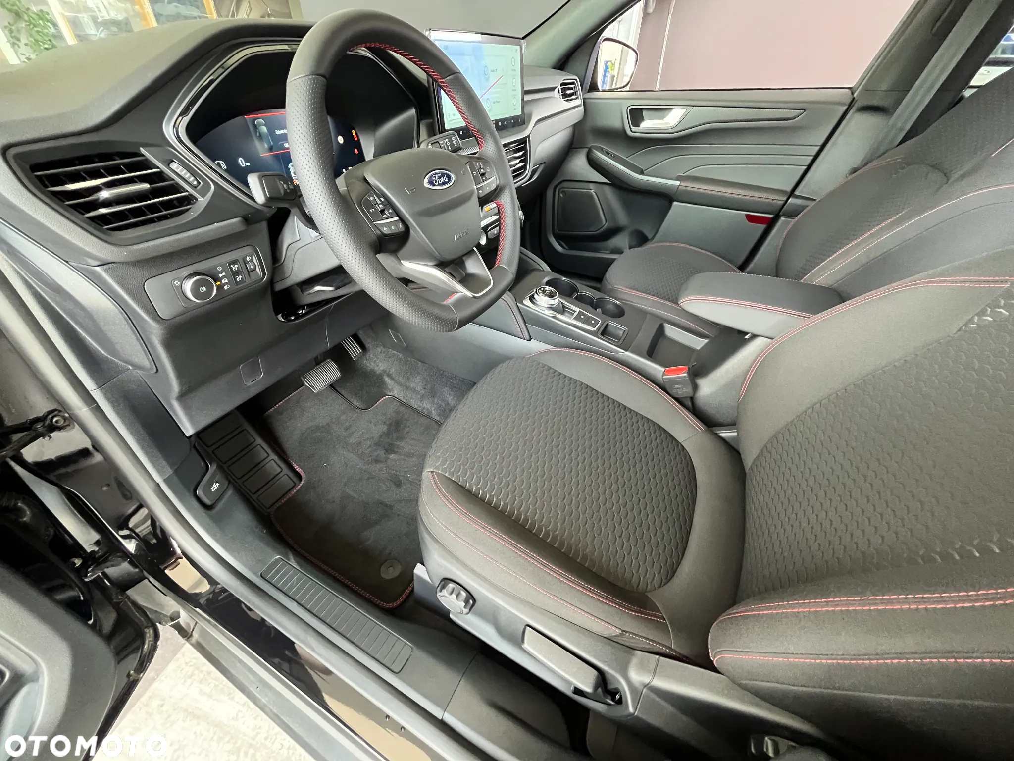 Ford Kuga - 11