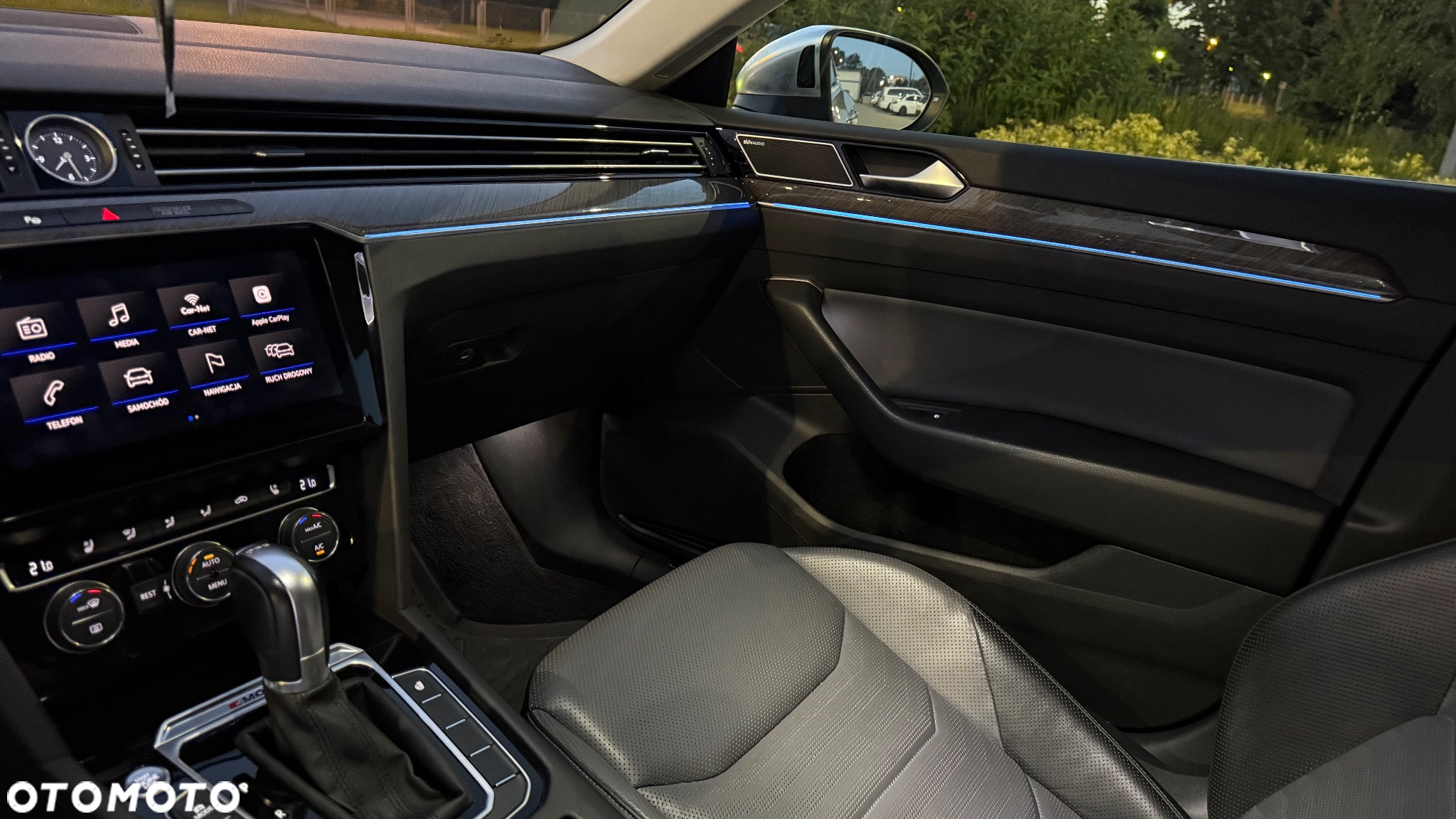 Volkswagen Arteon 2.0 TDI Bi-Turbo SCR 4Mot Elegance DSG - 17