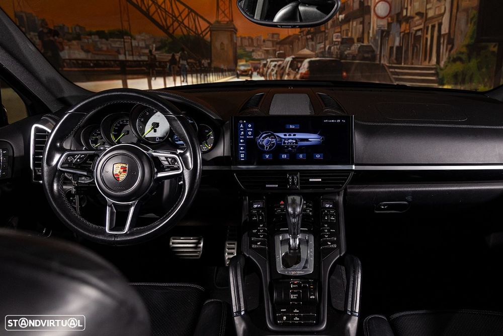 Porsche Cayenne S E-Hybrid - 12