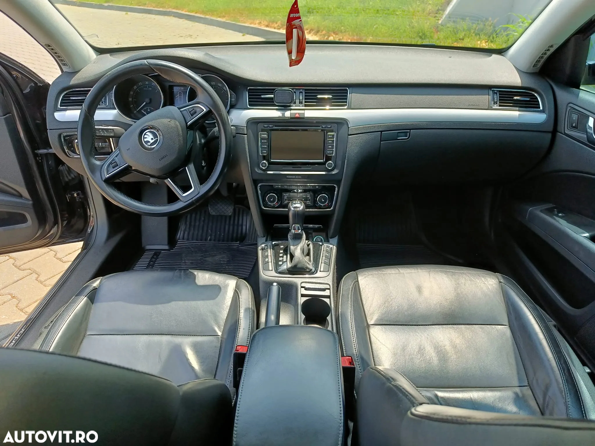 Skoda Superb 2.0 TDI DSG Elegance - 18